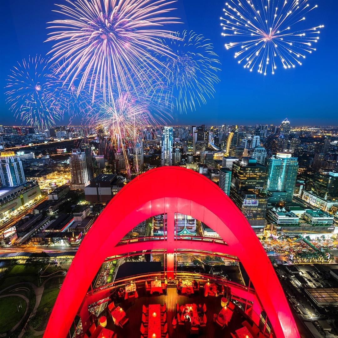 Red Sky Restaurant, 55th floor at Centara Grand at