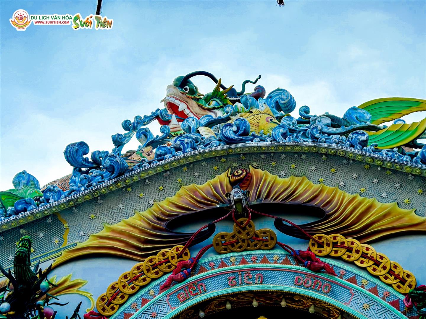Suoi Tien Theme Park
