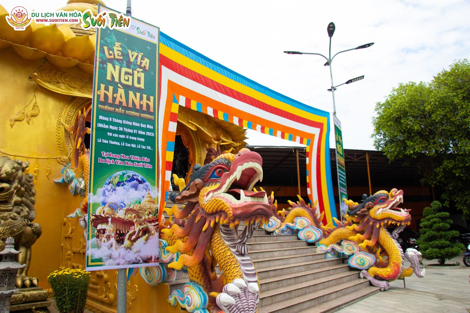 Suoi Tien Theme Park