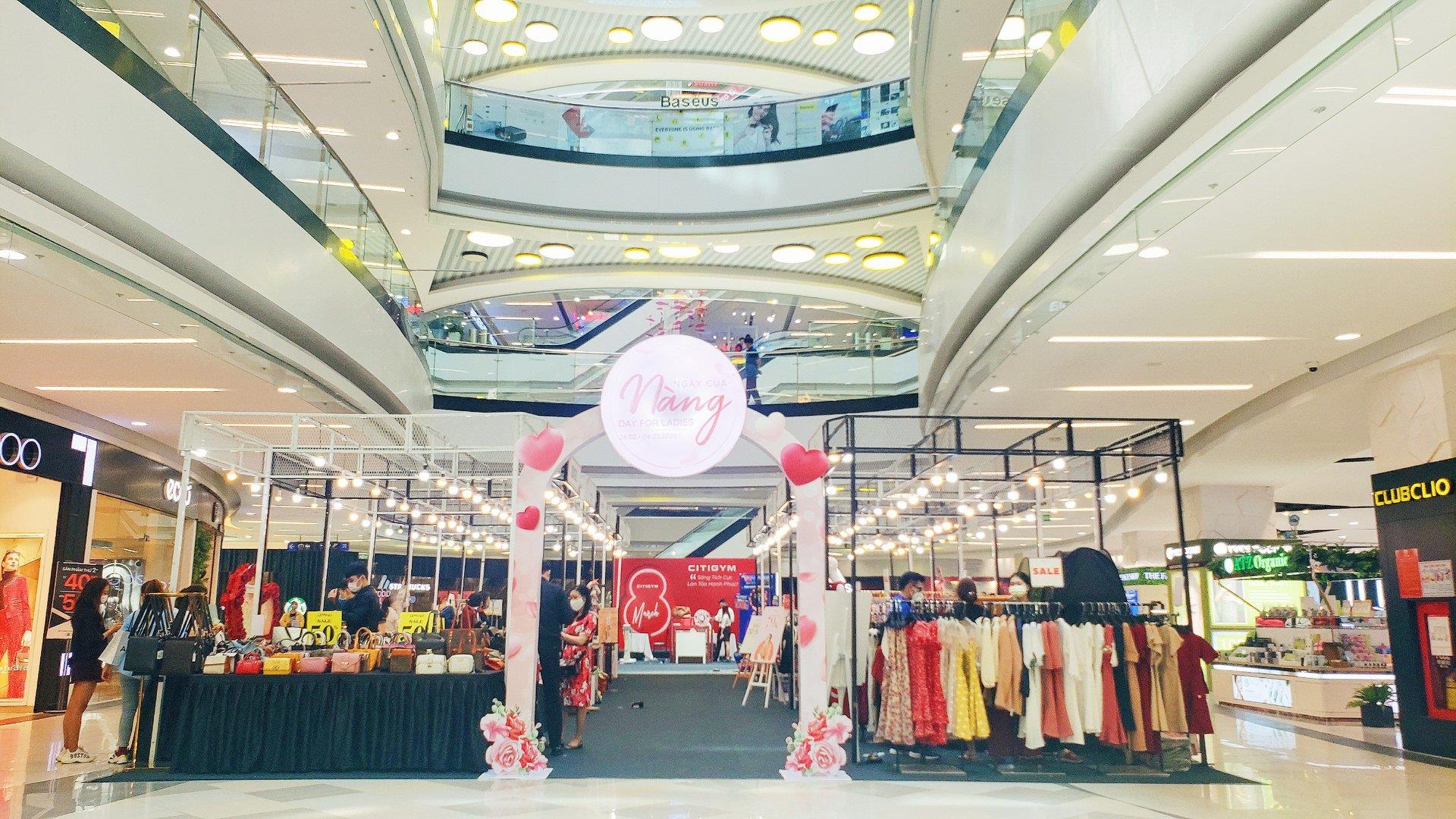 Van Hanh Mall