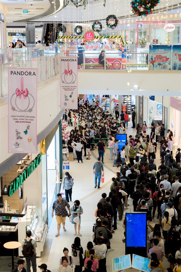 ÆON MALL Tan Phu Celadon
