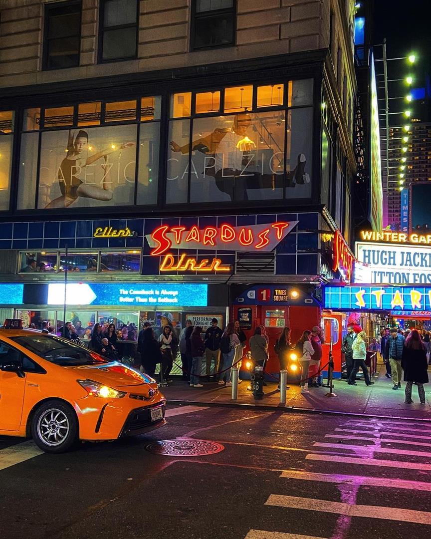 Ellen's Stardust Diner