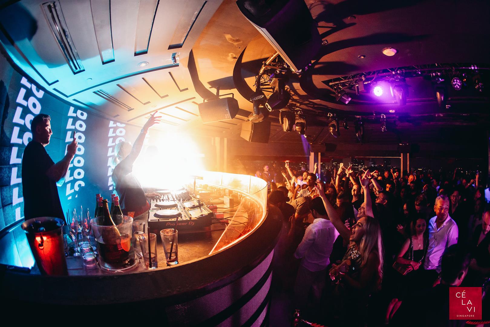 CÉ LA VI Singapore: Restaurant, SkyBar & Club Loun