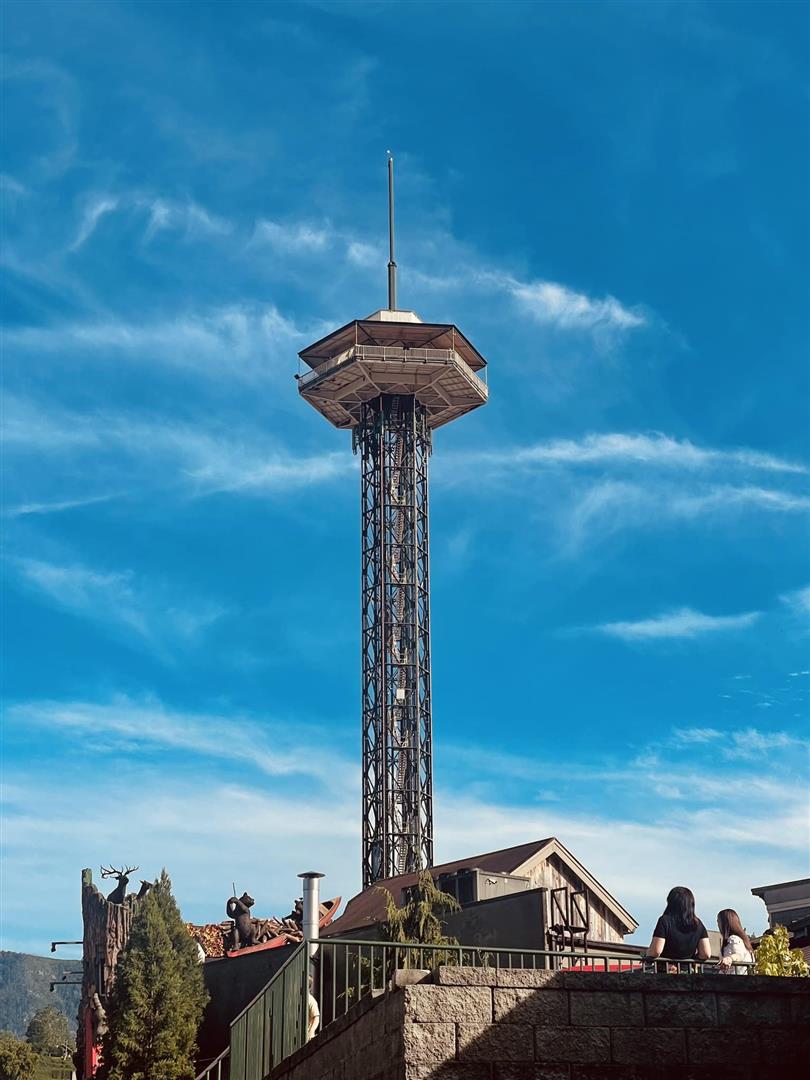 Gatlinburg Space Needle