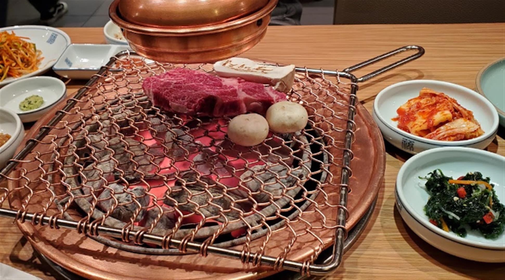 Wangbijib Myeongdong Center store