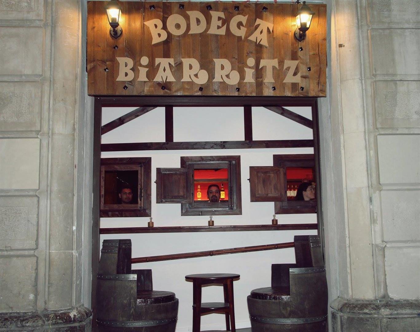 Bodega Biarritz 1881 Tapes bar