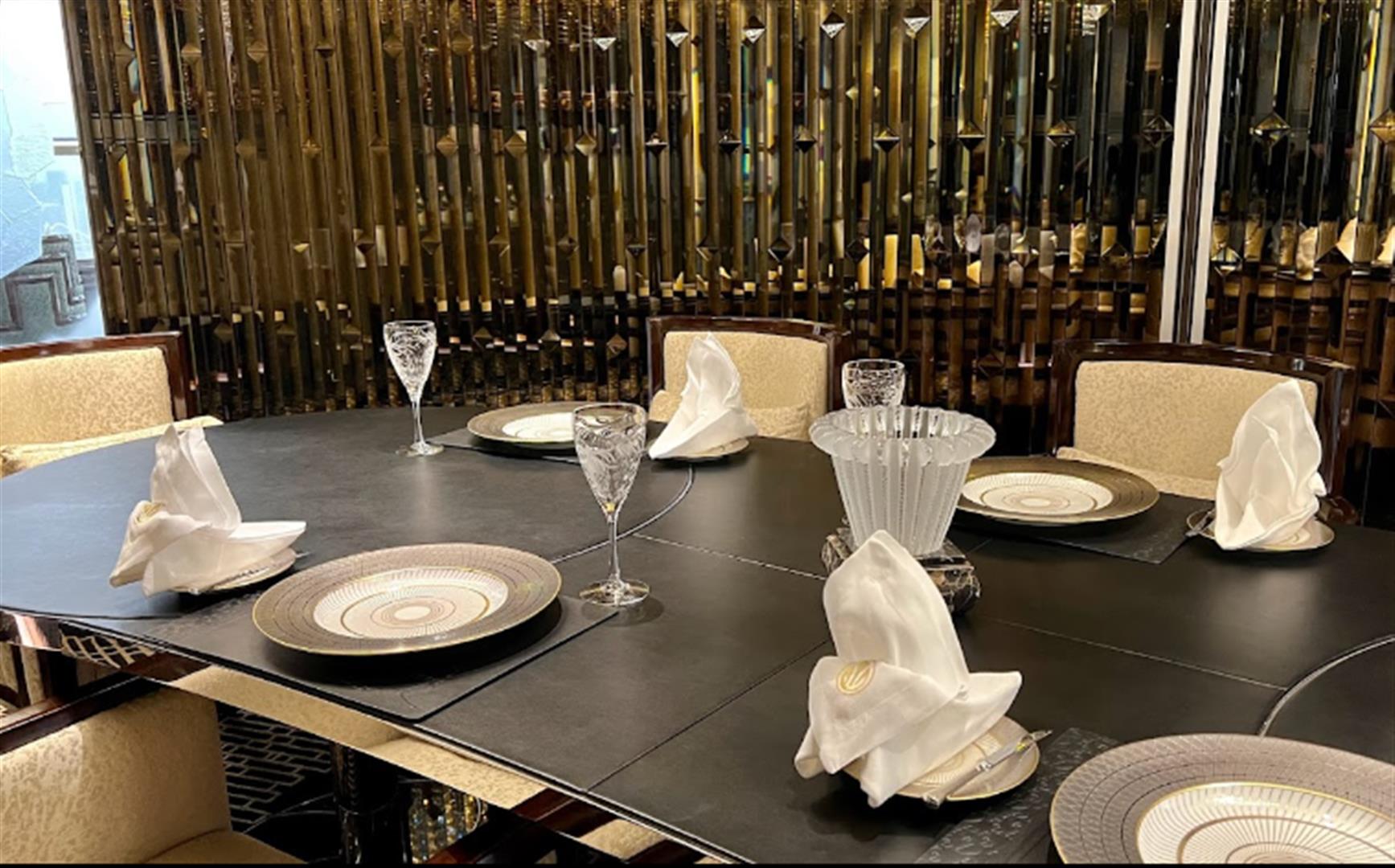 Robuchon au Dôme