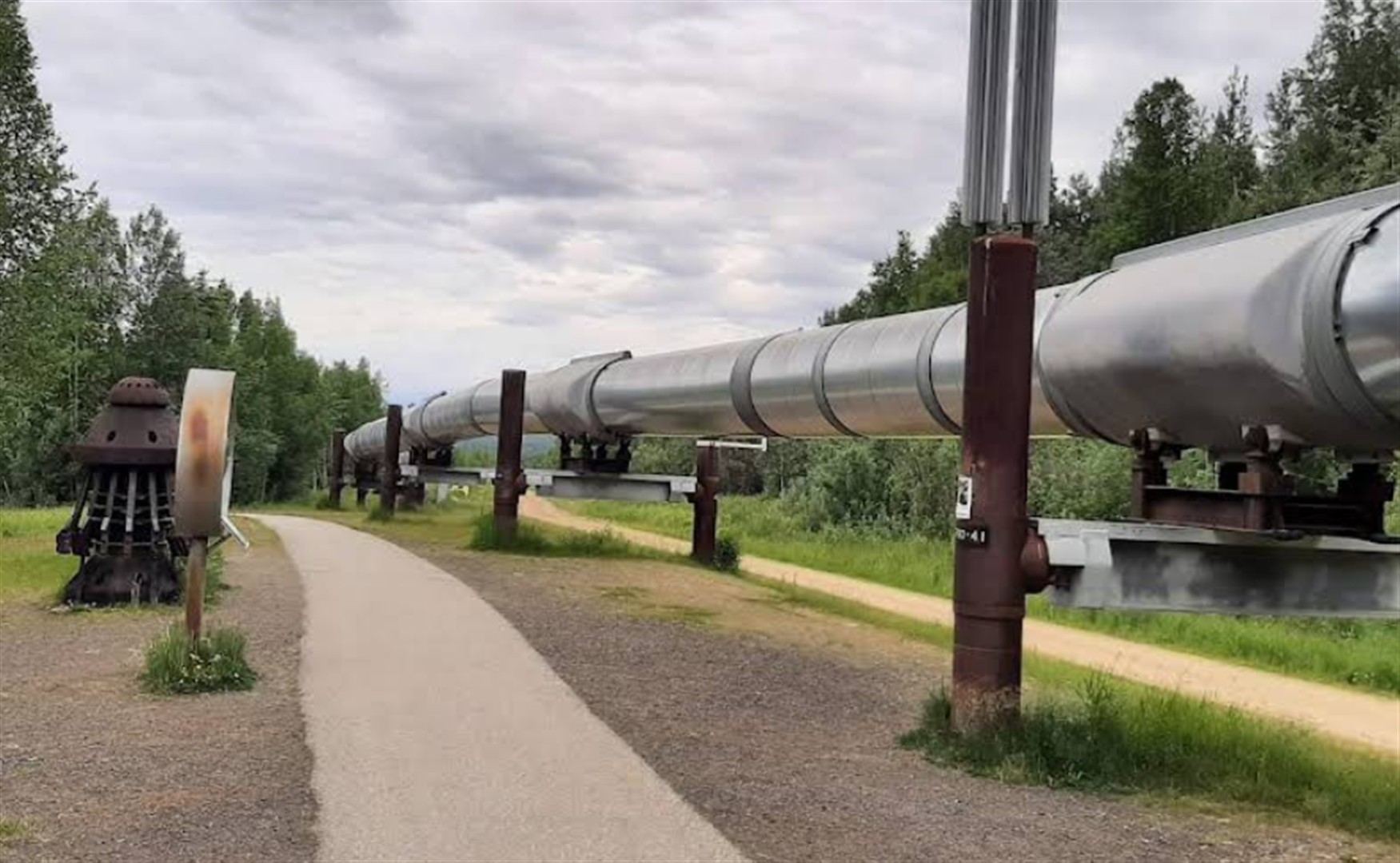 Alyeska Pipeline / Viewing Point