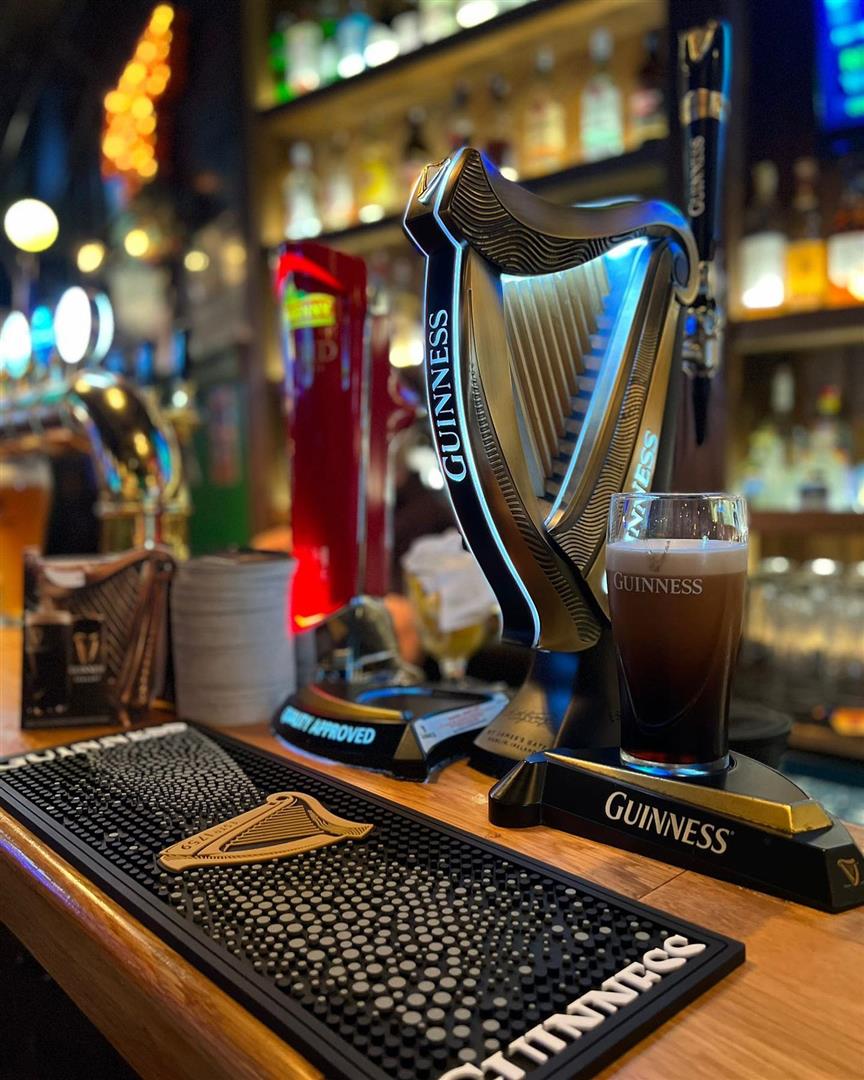 Corner Irish Pub
