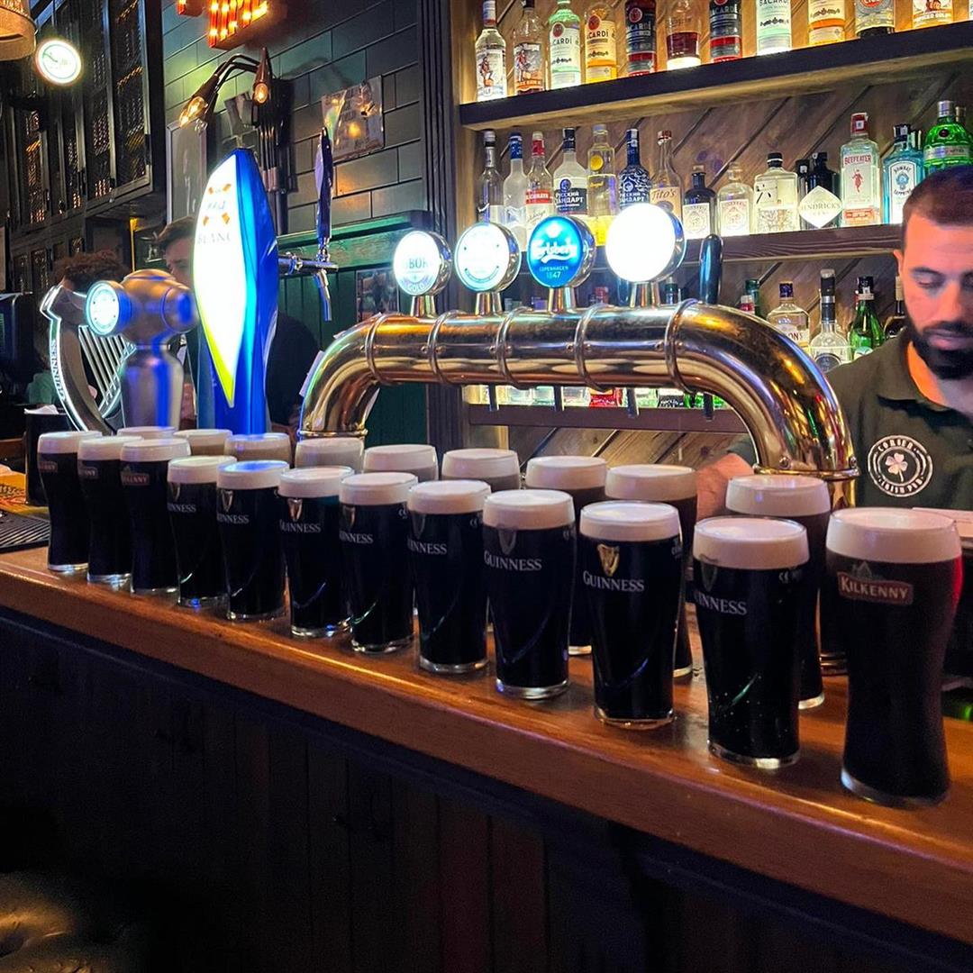 Corner Irish Pub