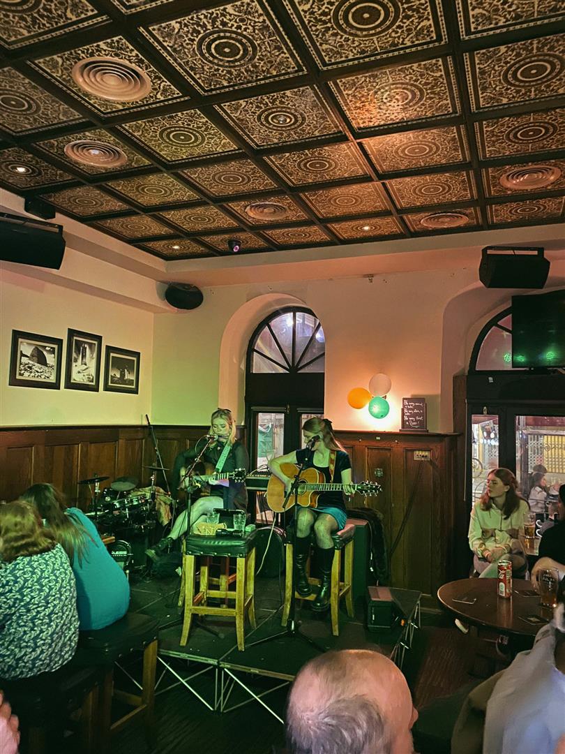 Ma Nolan's Irish Pub