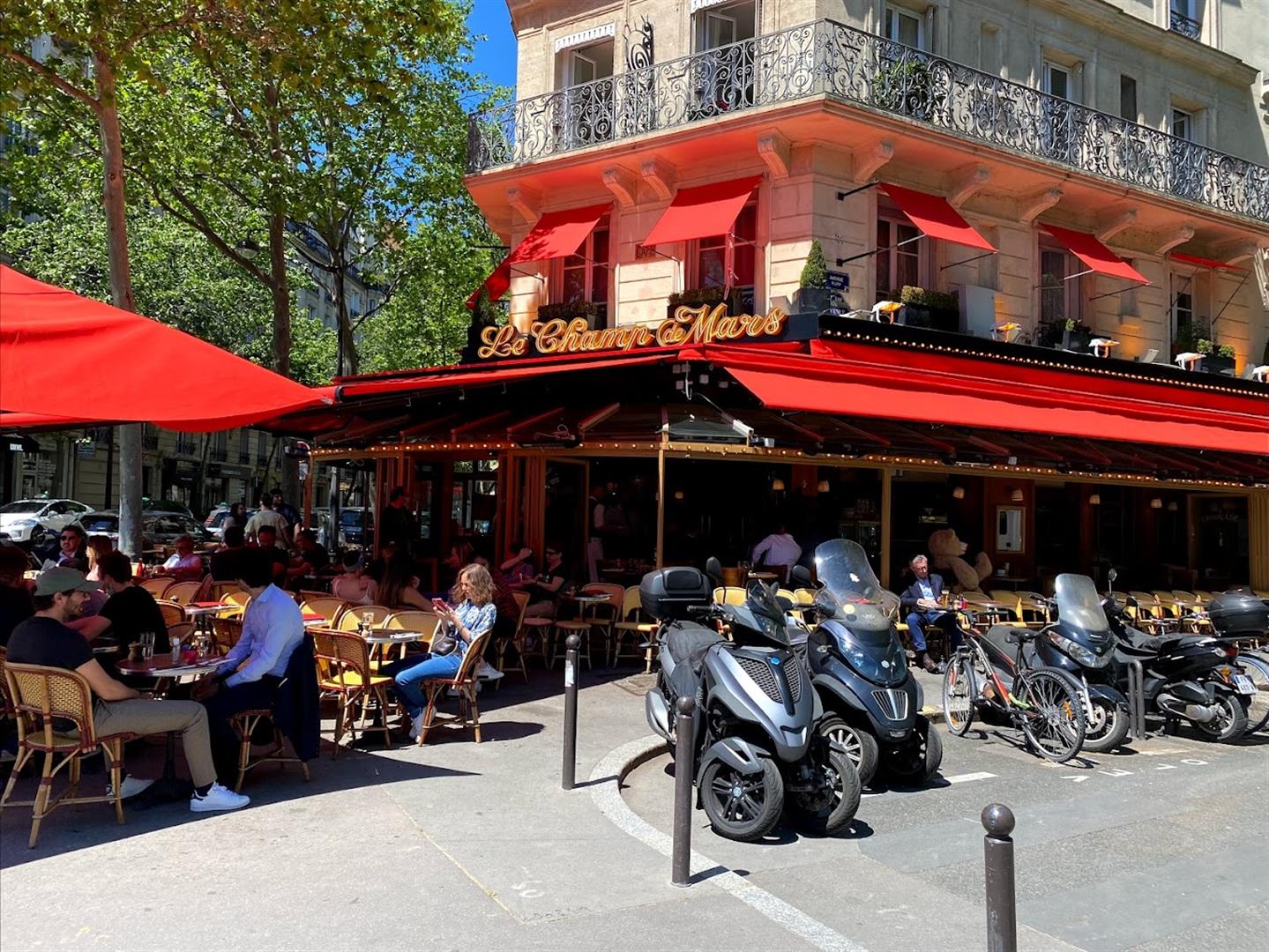 Le Champ-de-Mars