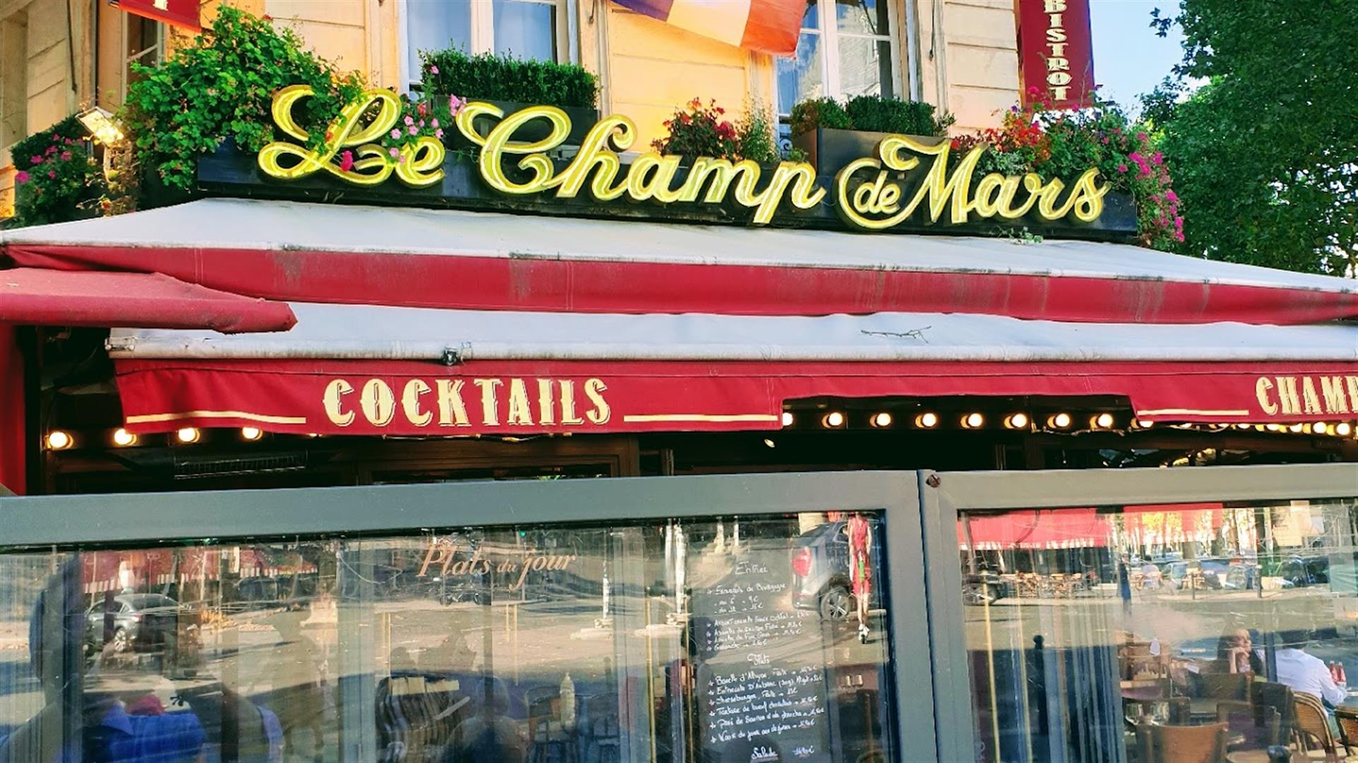 Le Champ-de-Mars