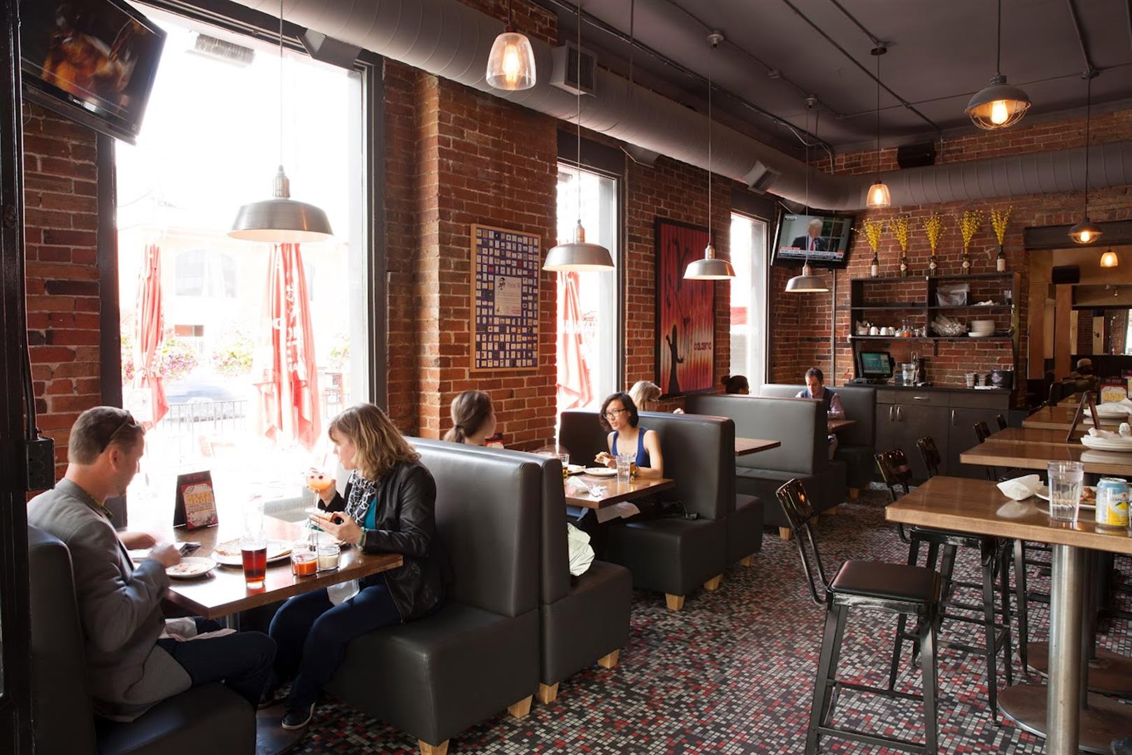 The Grand Pizzeria and Bar