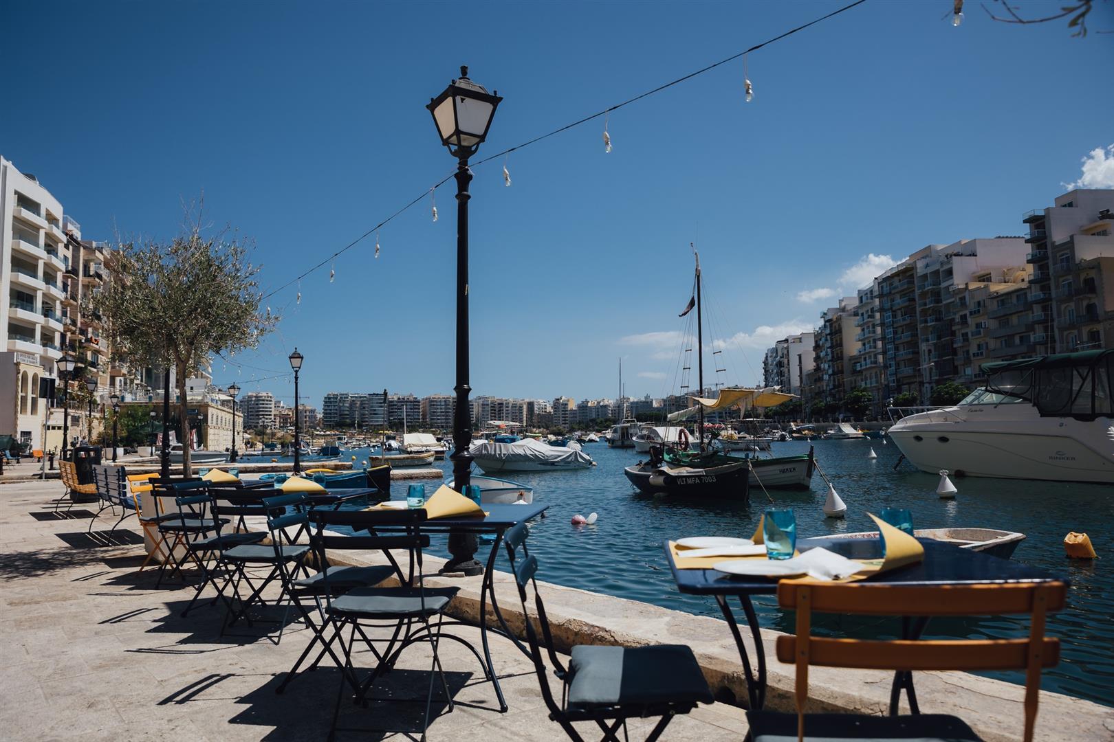 Gululu Restaurant @ Spinola Bay, St. Julians