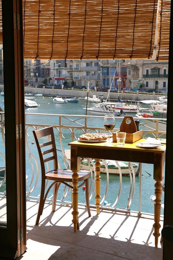 Gululu Restaurant @ Spinola Bay, St. Julians