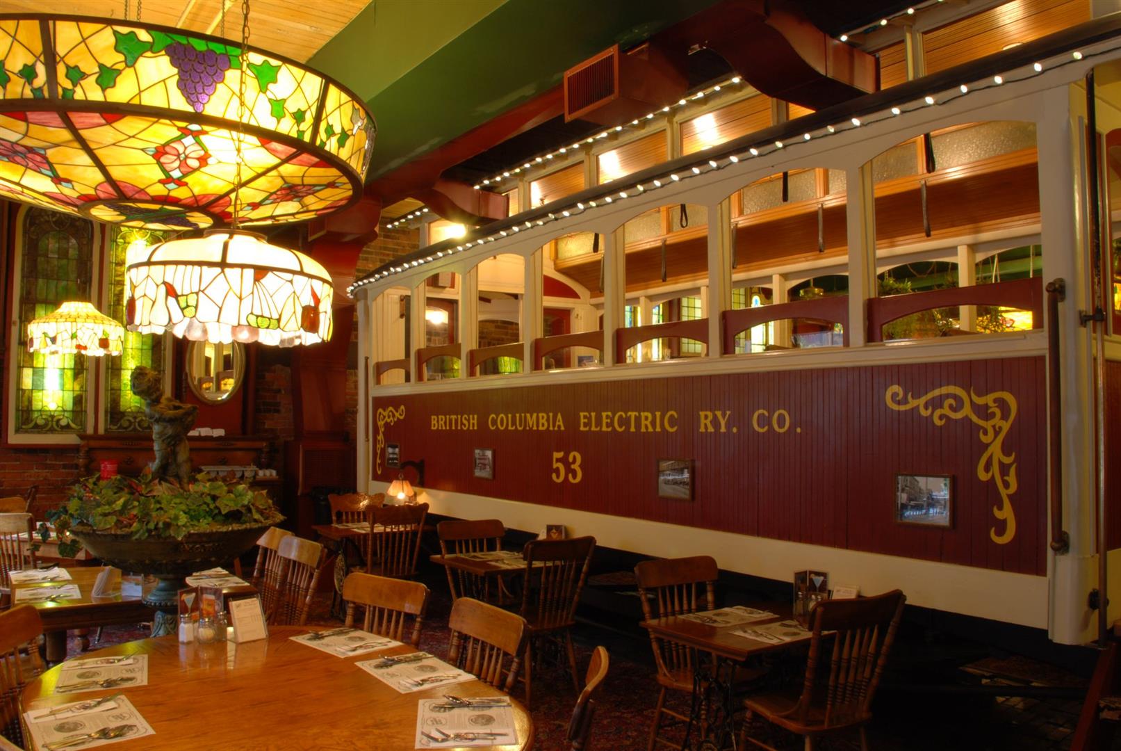 The Old Spaghetti Factory (Banff)