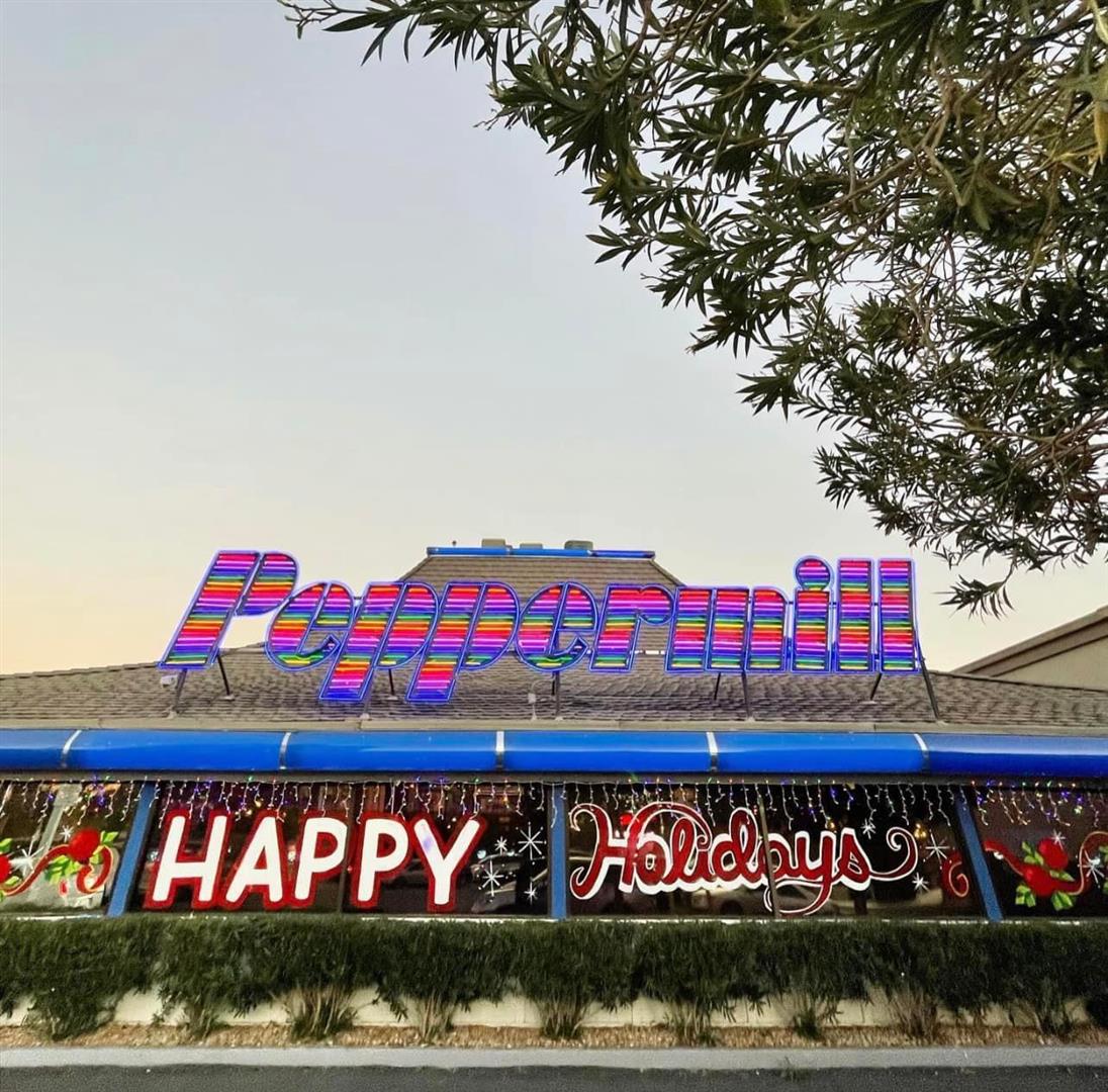 Peppermill Restaurant and Fireside Lounge
