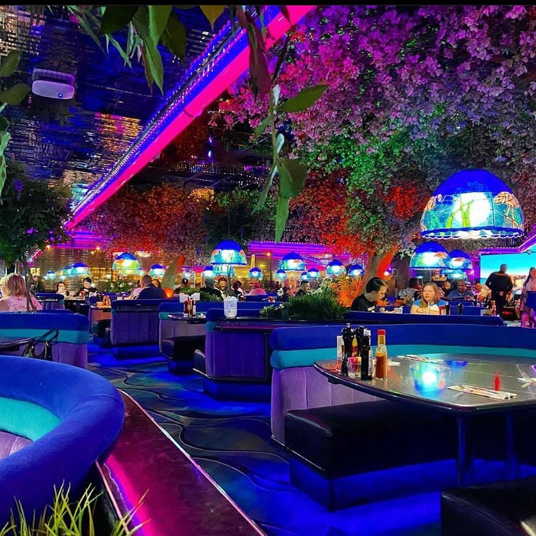 Peppermill Restaurant and Fireside Lounge